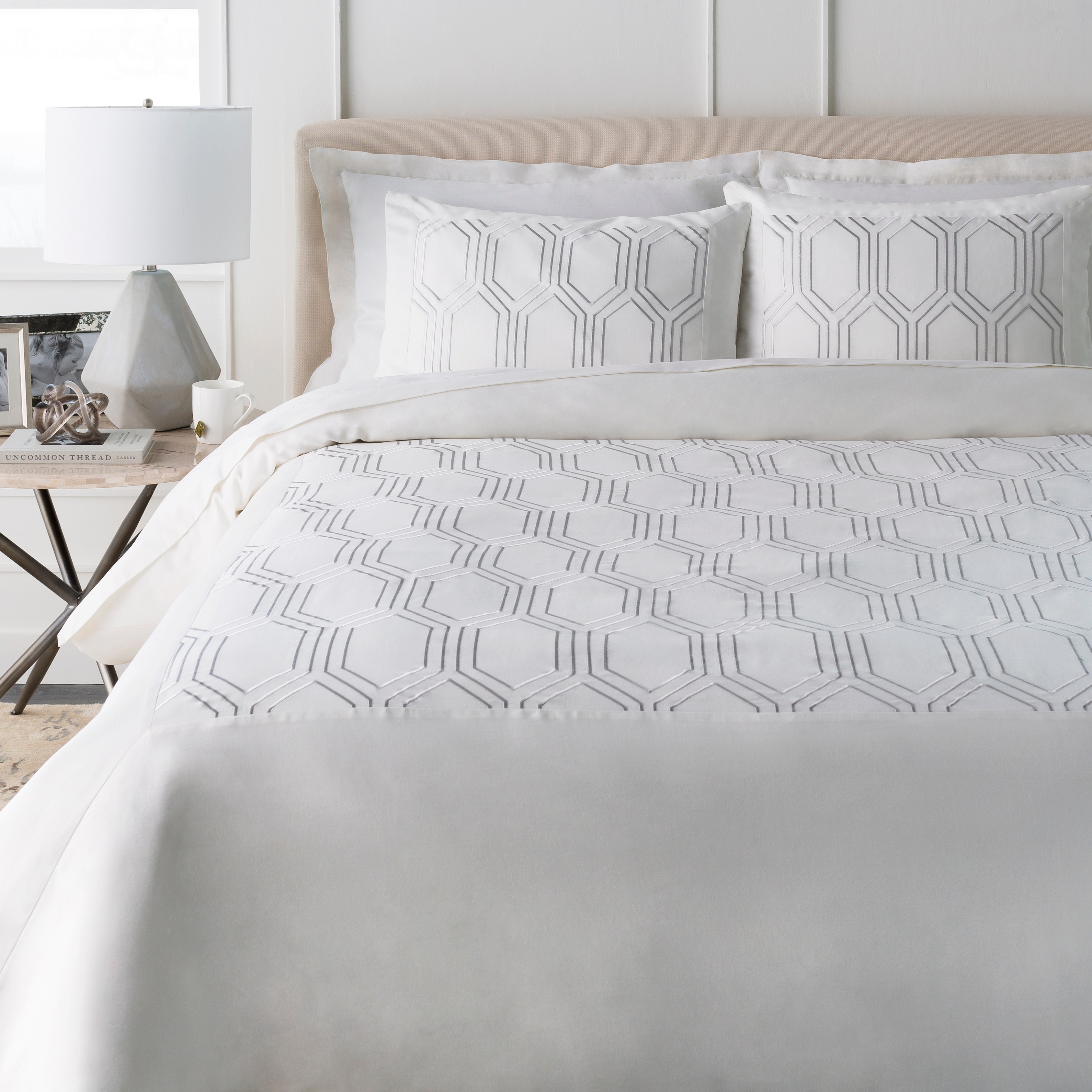 Surya Empire Full/Queen Duvet EMR3000-FQ