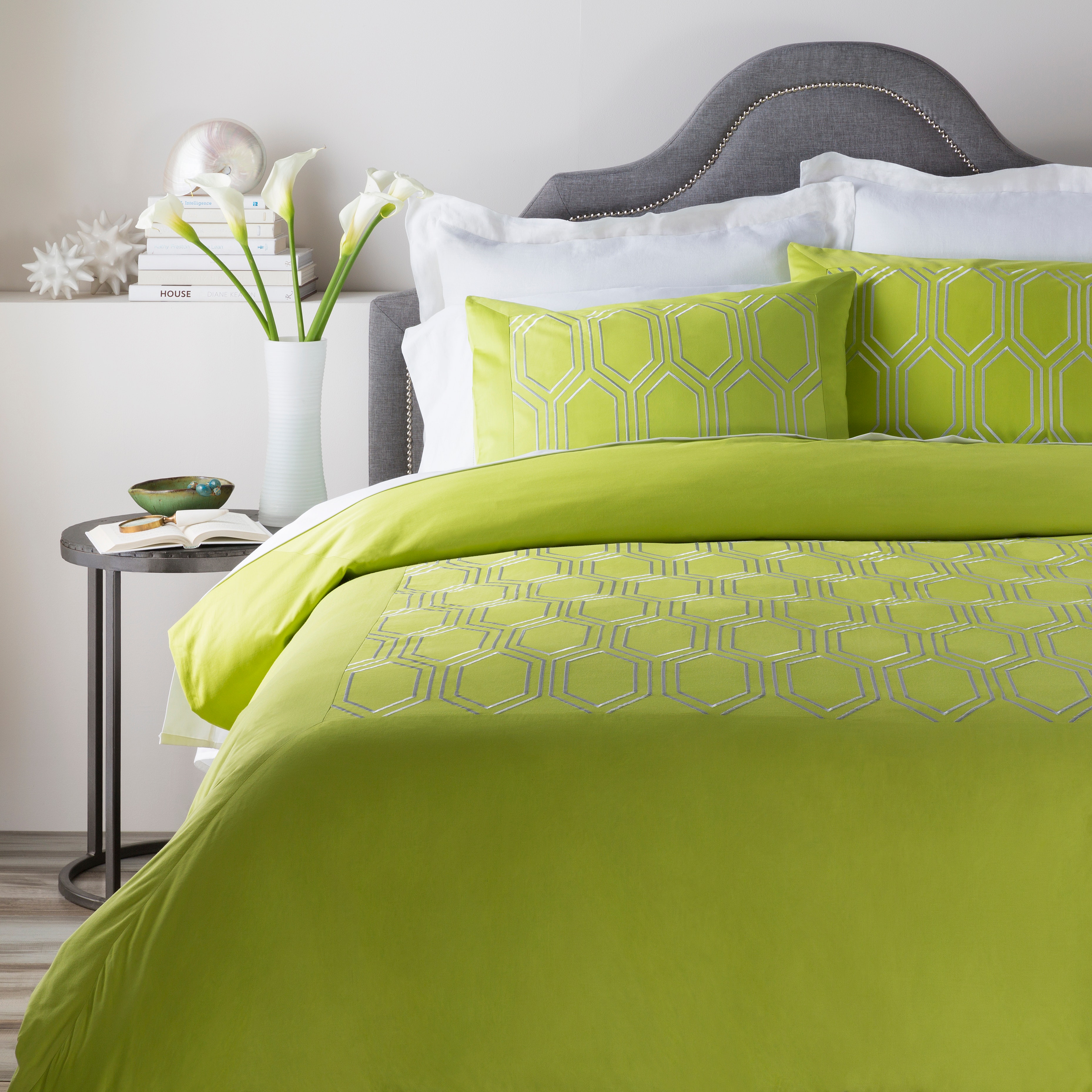 Surya Empire Full/Queen Duvet EMR3001-FQ