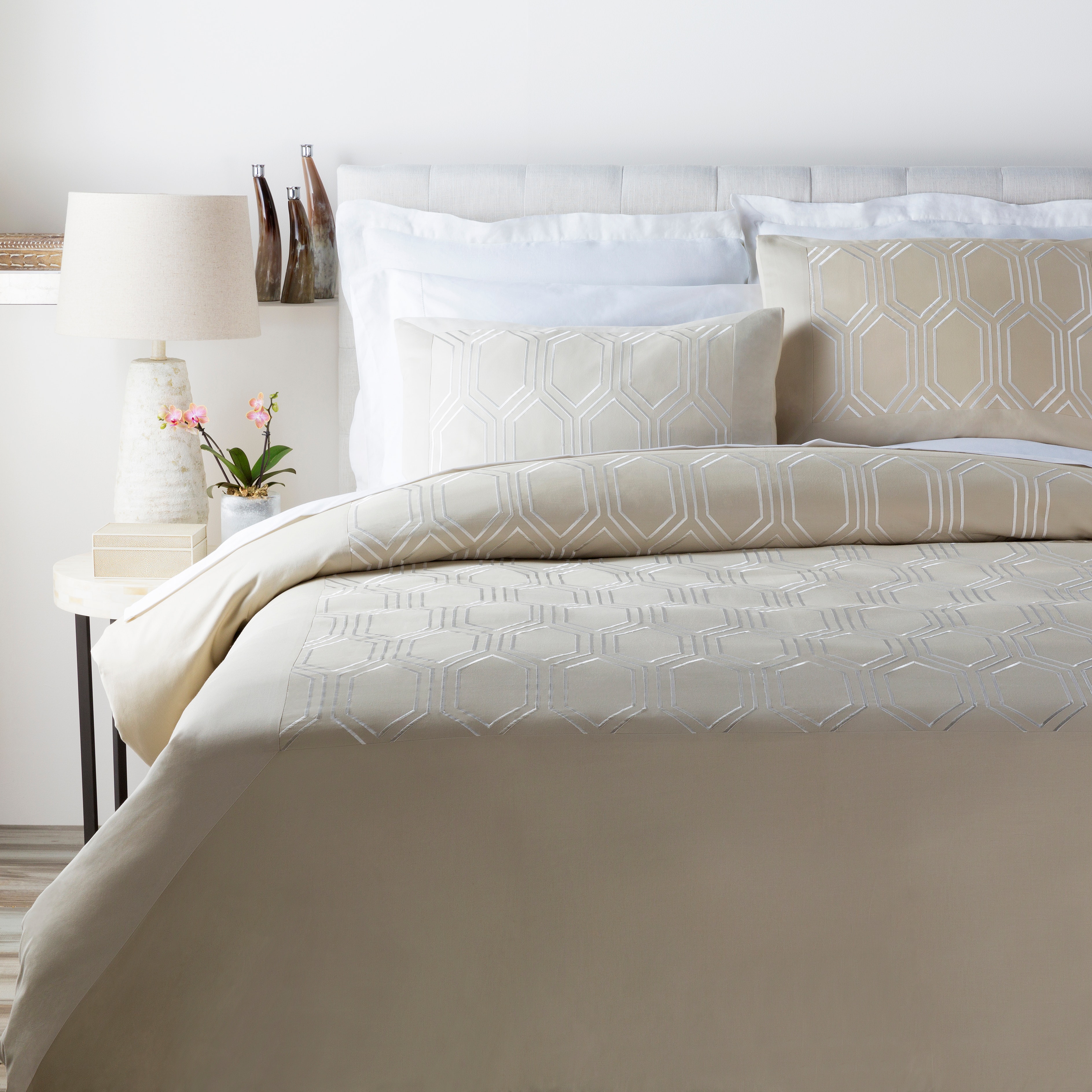 Surya Empire Full/Queen Duvet EMR3002-FQ