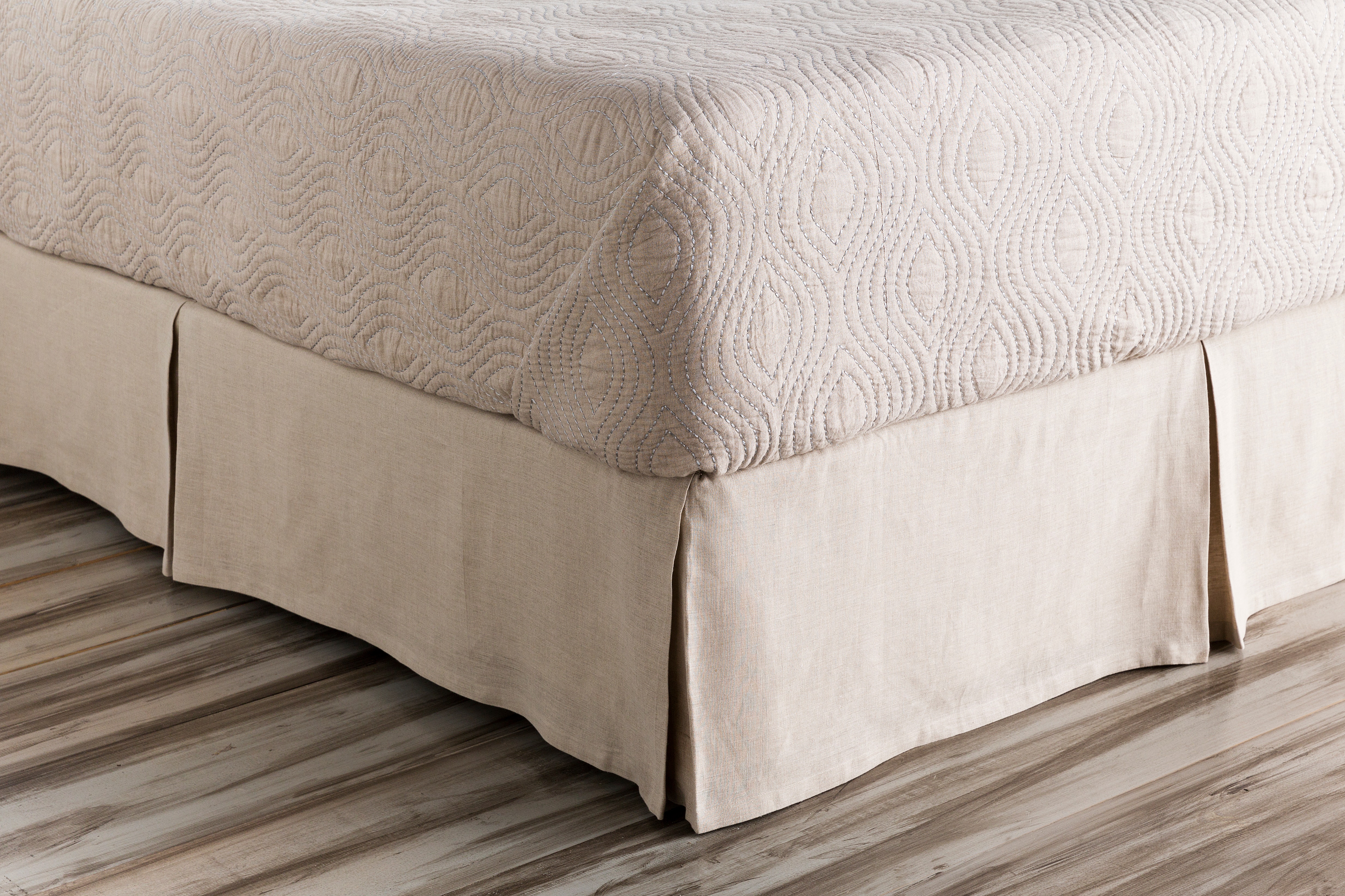 Surya Evelyn Queen Bed Skirt EVY3005-QSKT
