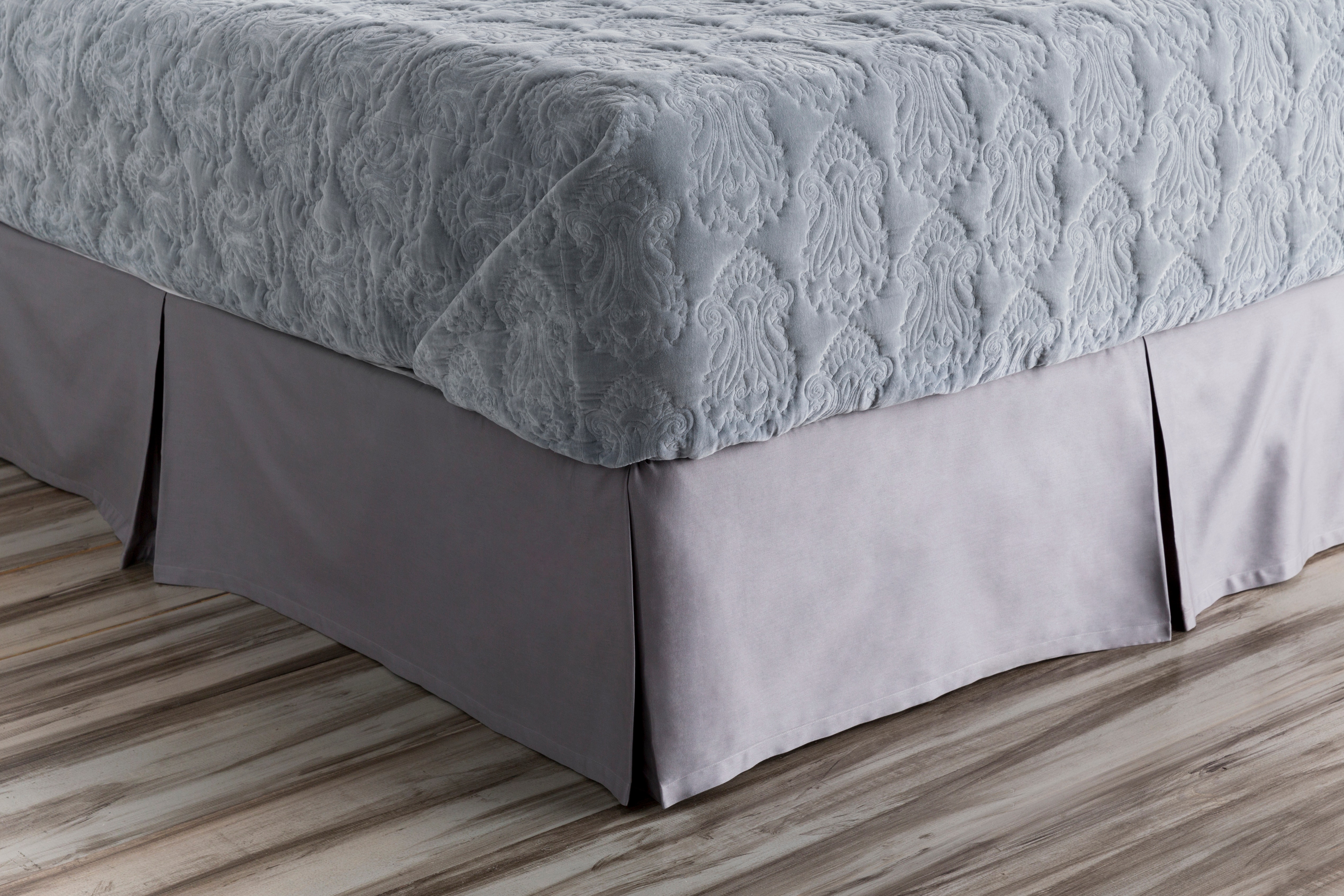 Surya Griffin Queen Bed Skirt GRF1000-QSKT