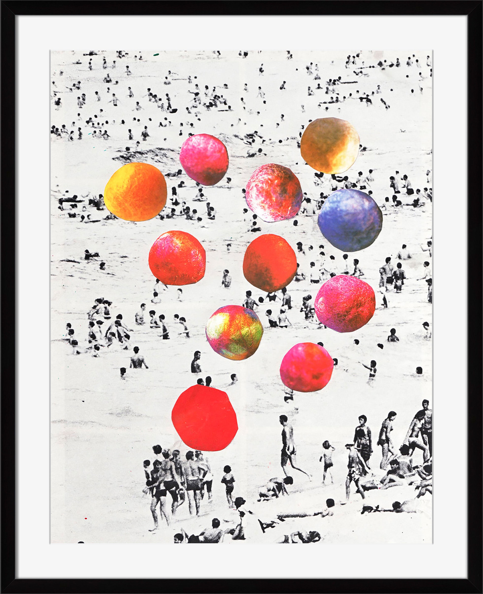 Surya Beach Balls - Wall Art HK102A-001