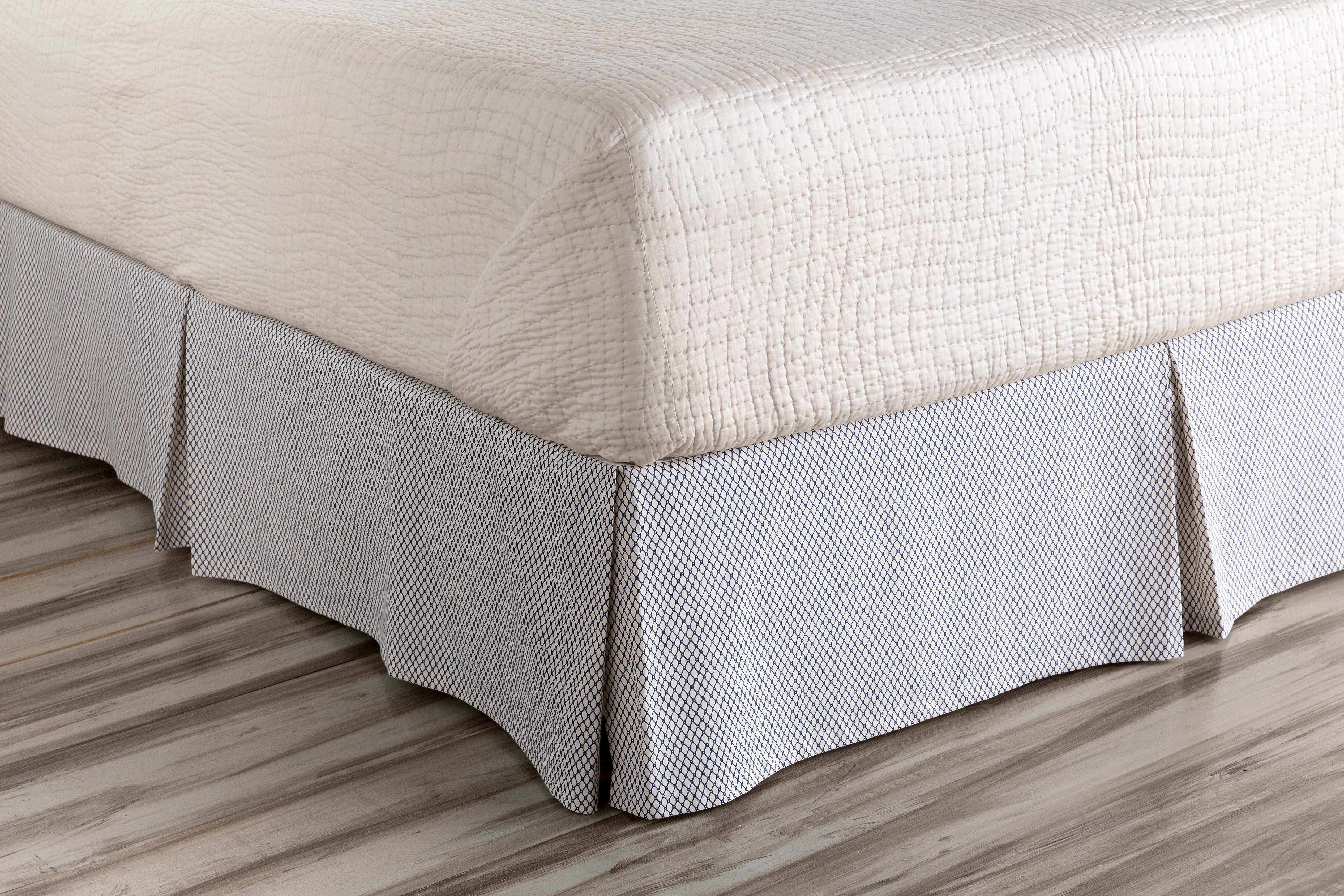 Surya Japiko Queen Bed Skirt JPK1000-QSKT