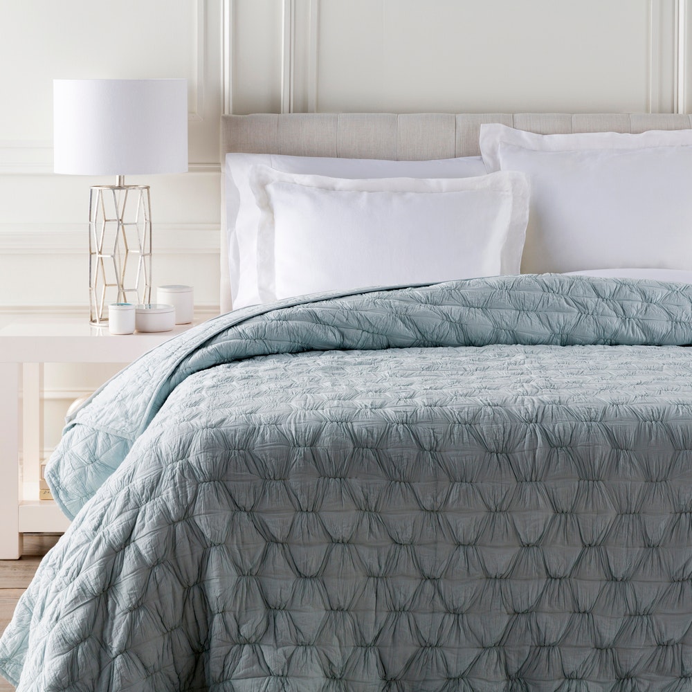 Surya Melissa King/California King Quilt MLS1003-K