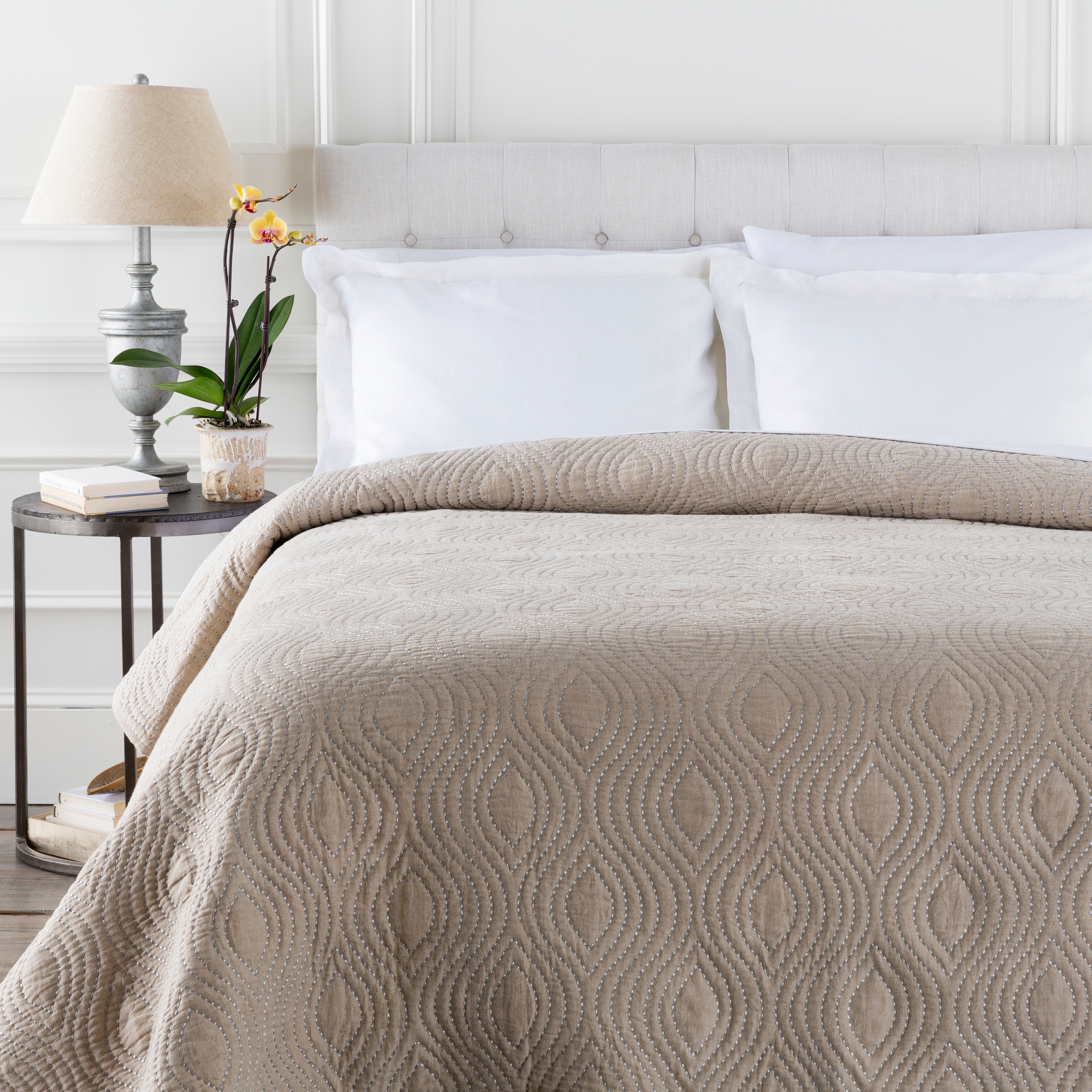 Surya Nile Full/Queen Quilt NIL9000-FQ