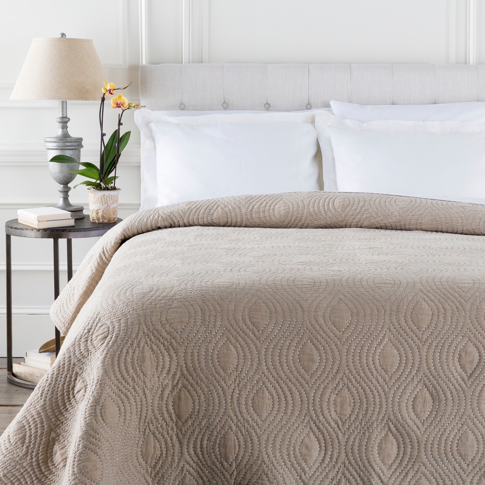 Surya Nile Twin Quilt NIL9000-T