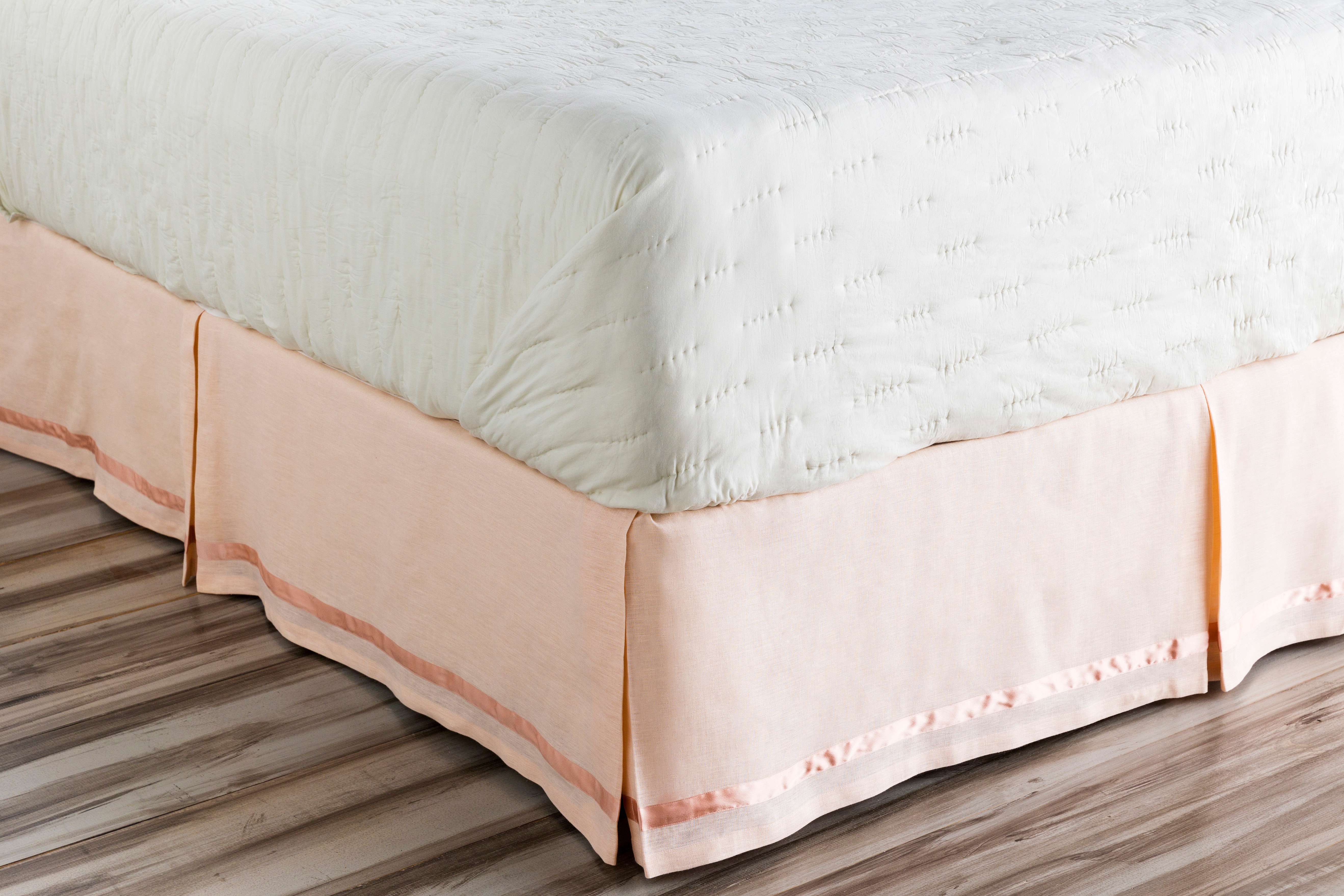 Surya Versaille Queen Bed Skirt VER6001-QSKT