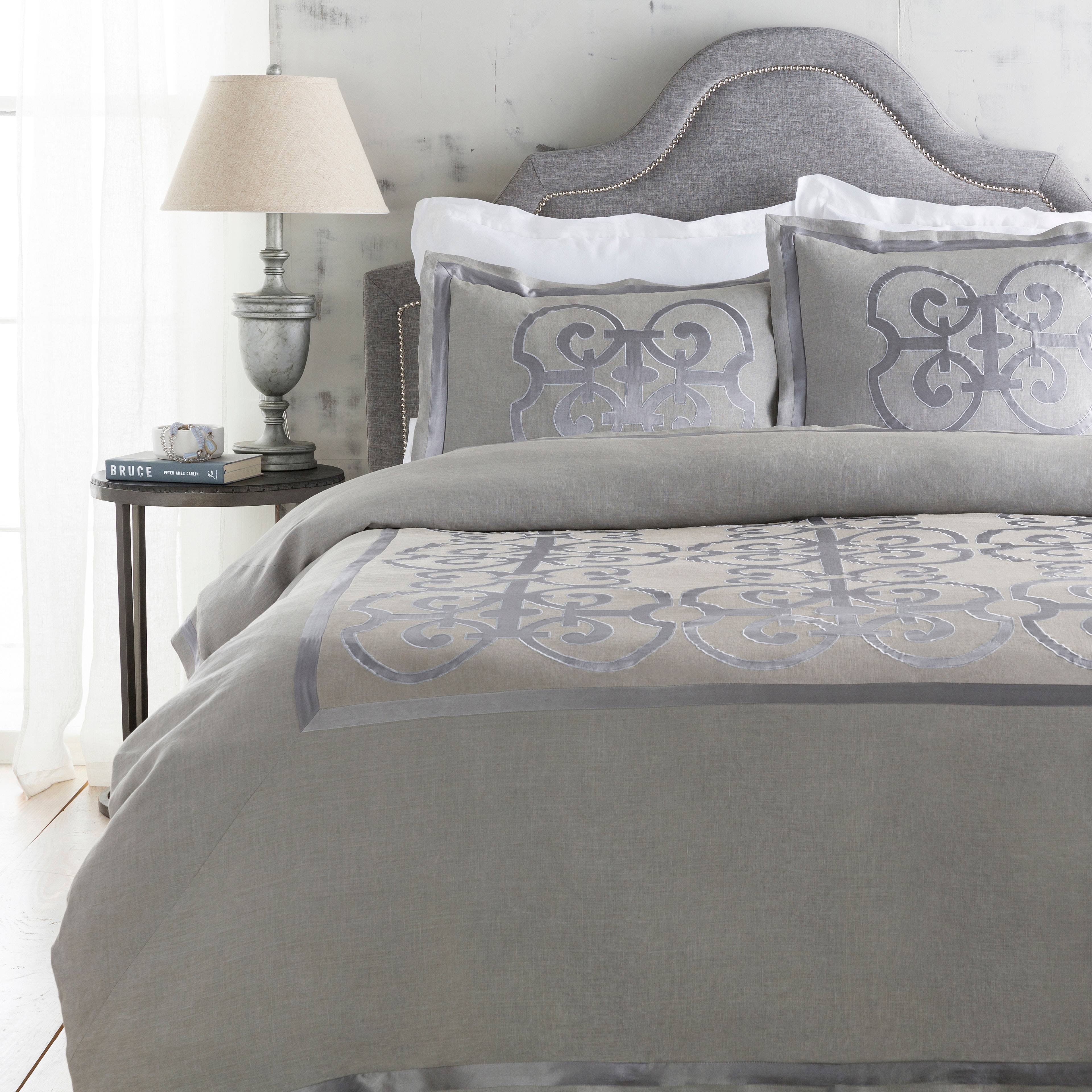Surya Versaille Full/Queen Duvet VER6002-FQ
