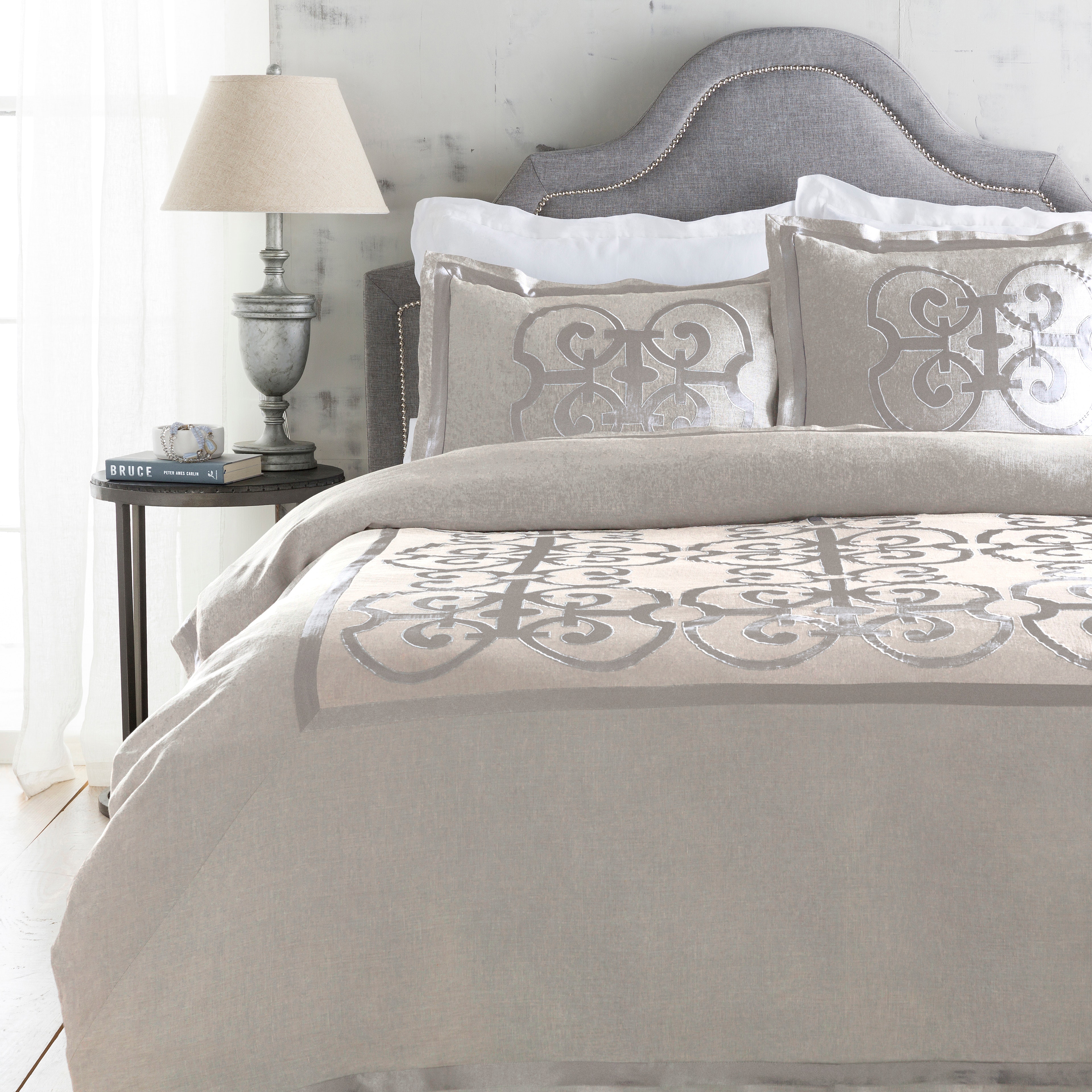 Surya Versaille Standard Sham VER6005-S