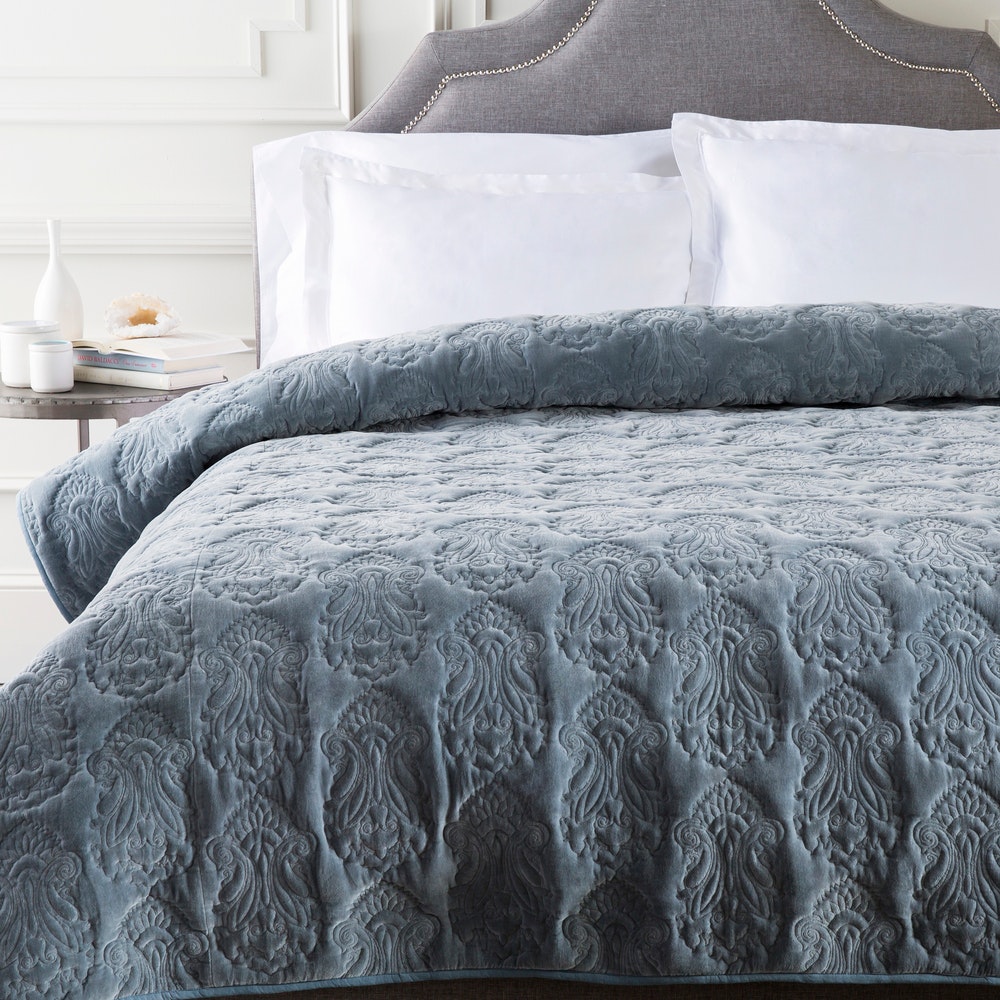 Surya Vienna King/California King Quilt VIE2000-K