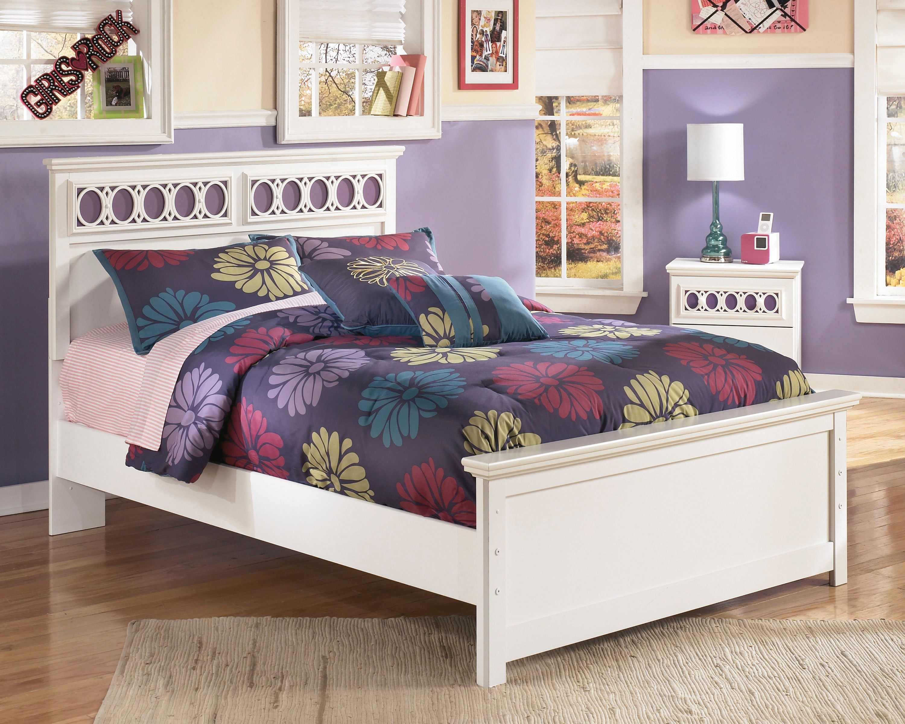 MicroD Full Panel Footboard B131-84