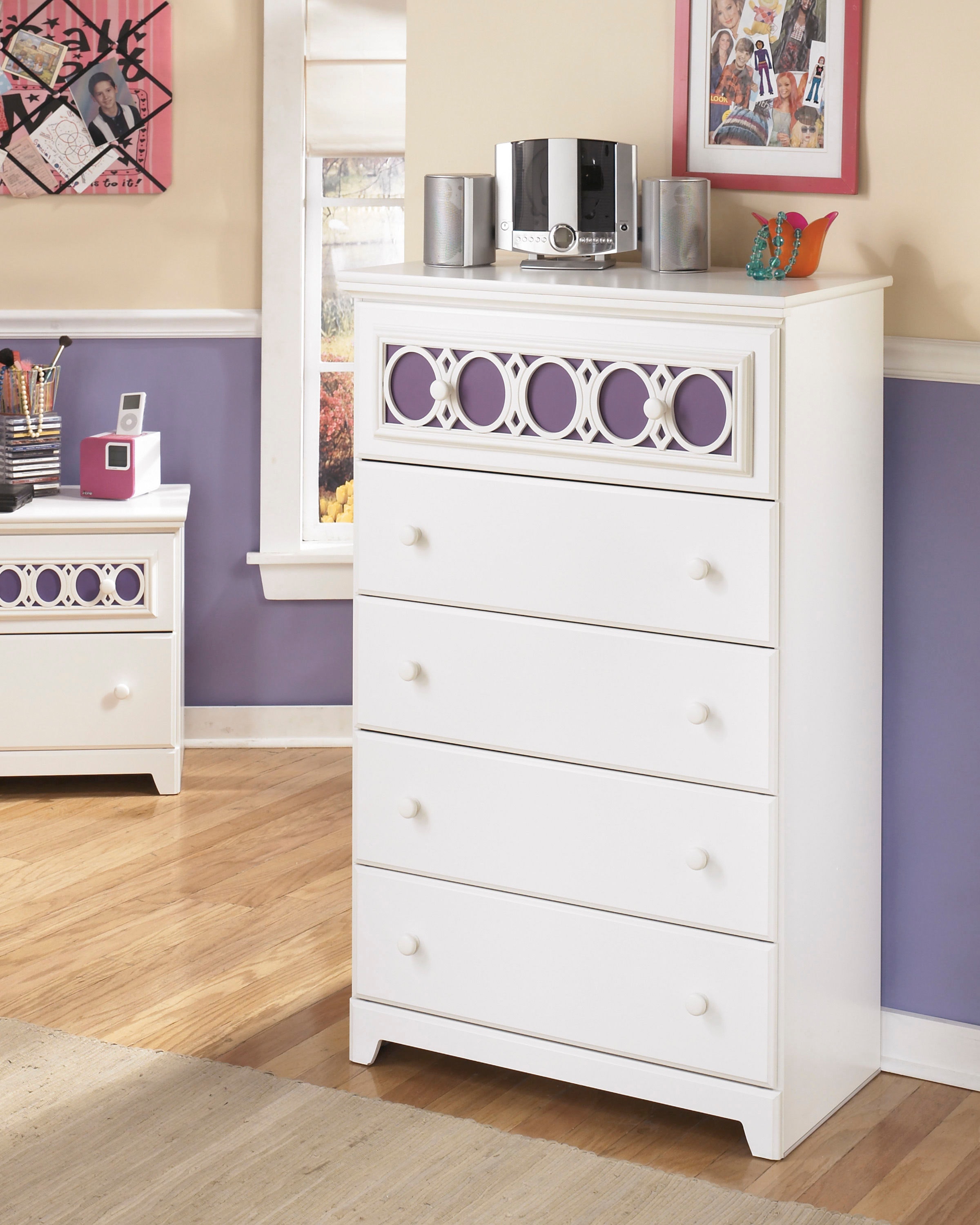 MicroD Five Drawer Chest B131-46
