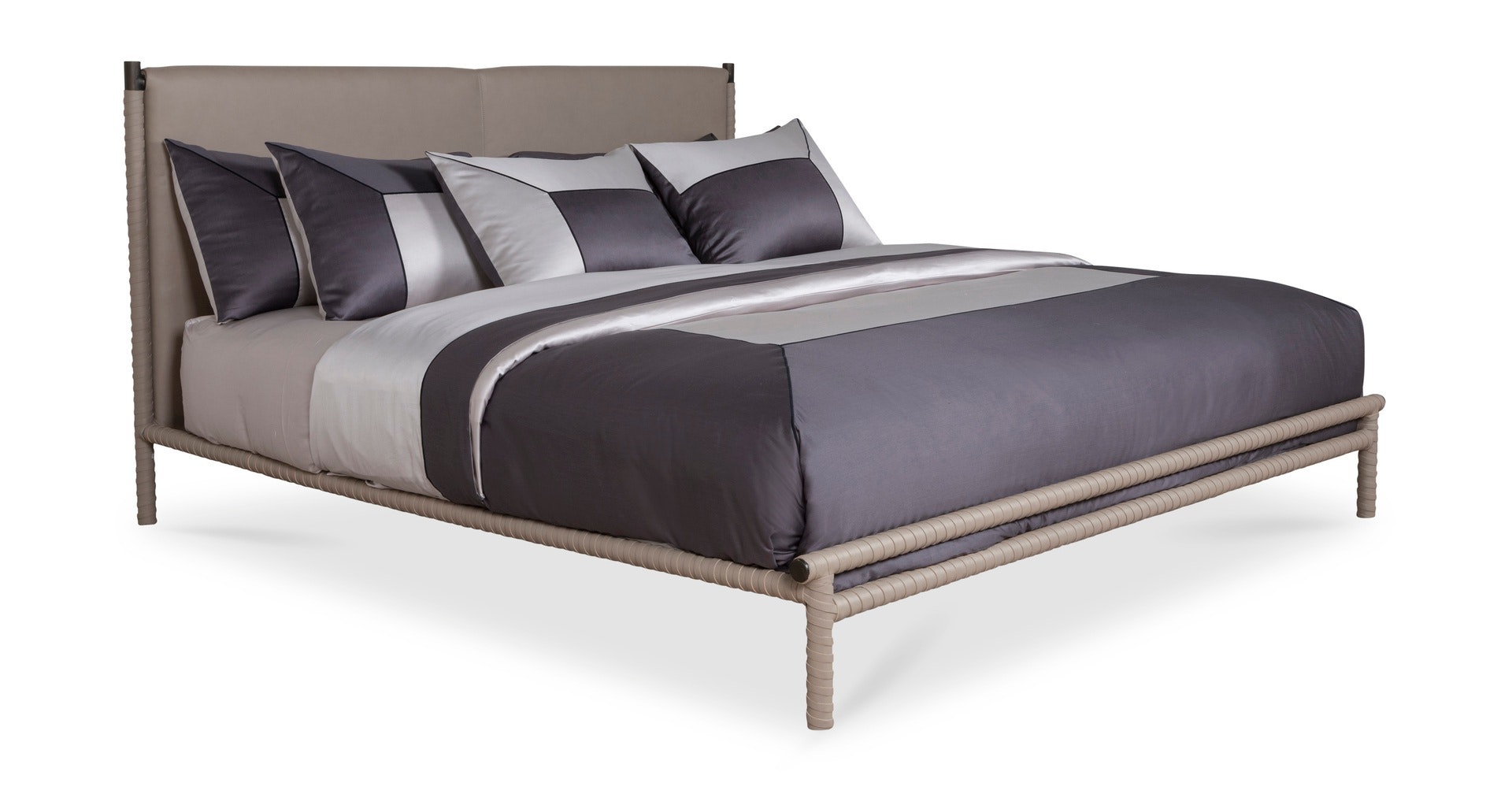 1720 Bed