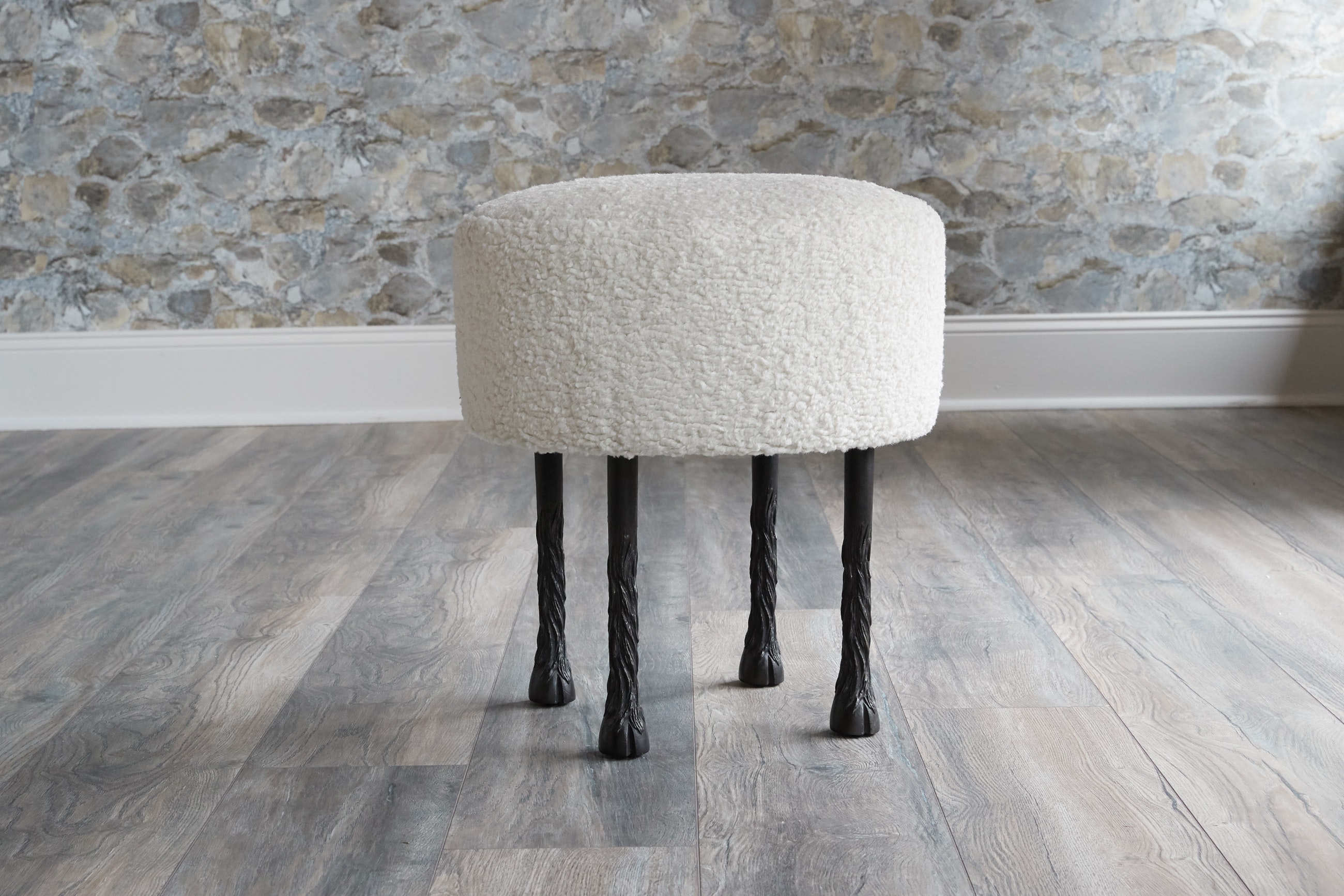 EJ Victor Mammoth Stool 314-04
