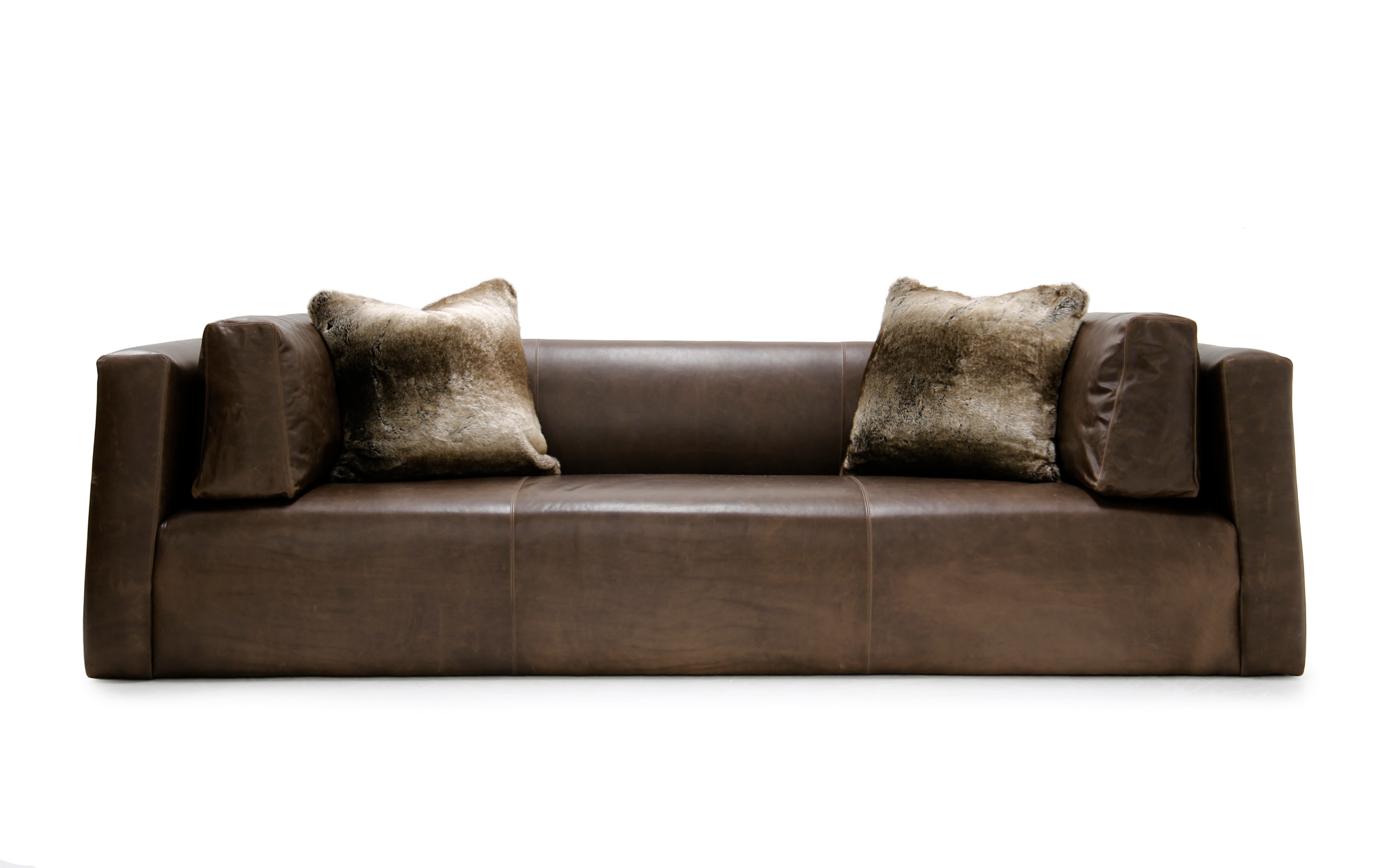 Verellen Clemence Sofa Family CLM4000X