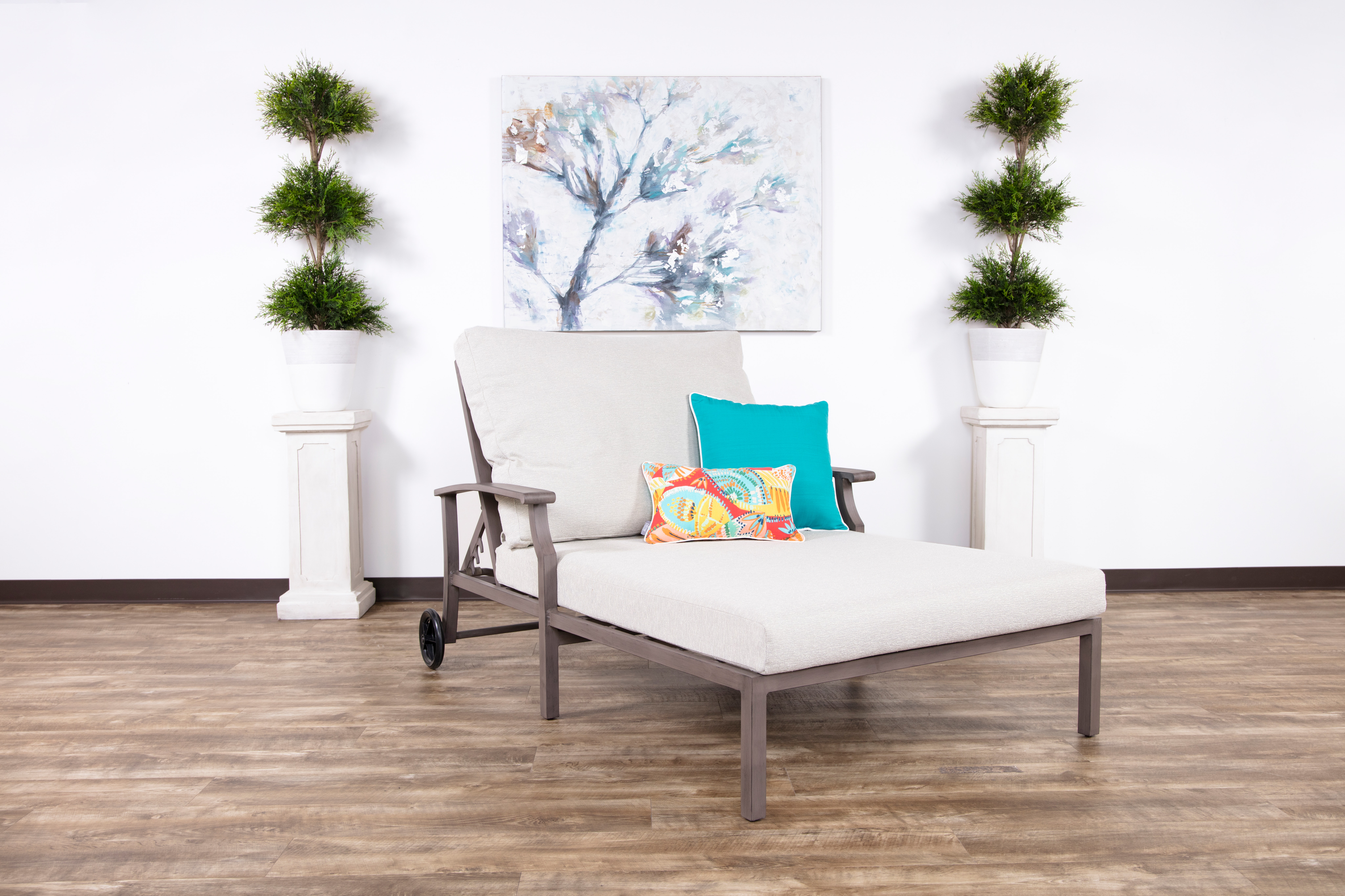 Palms Cushion Aluminum Cuddle Chaise with Wheels