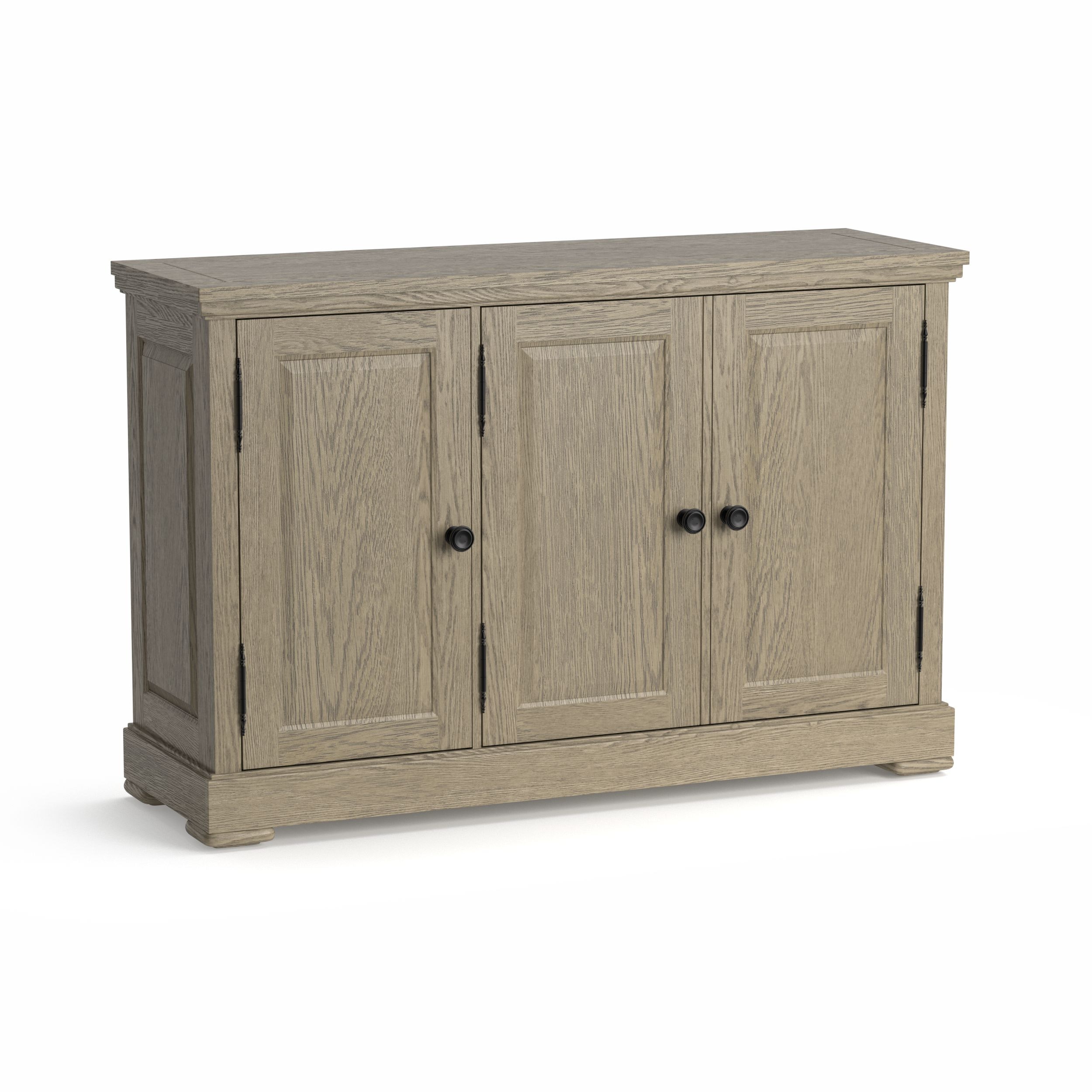 Bassett Oak Three Door Huntboard 4121-0308