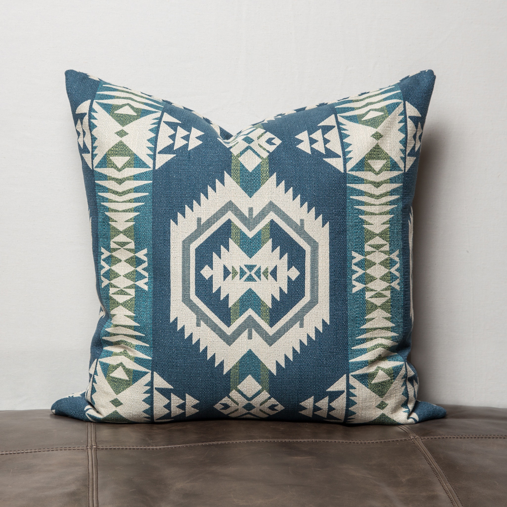 Michael Amini 22 in Square Pillow - Pacific BCS-DP22-MAYAN-PCF