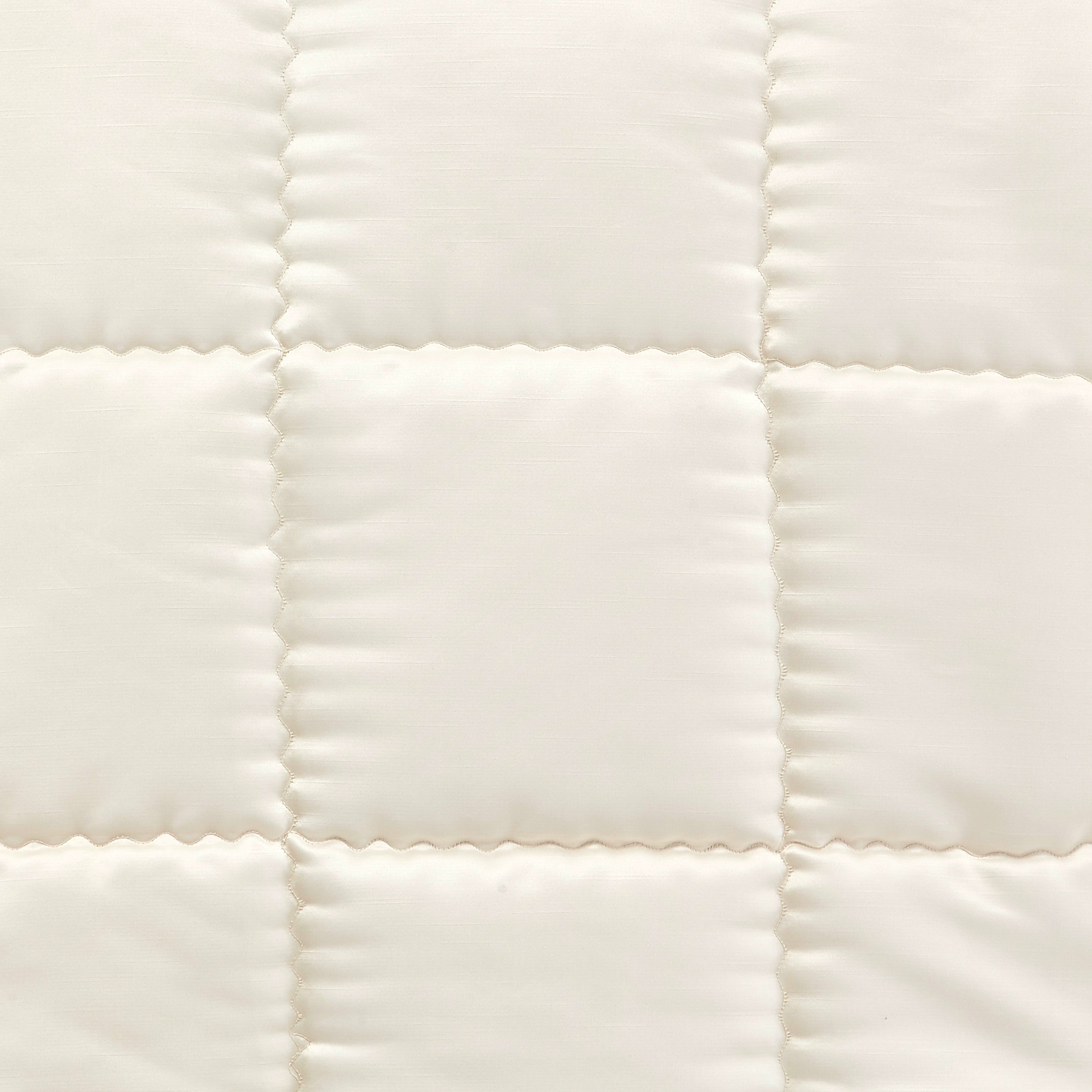 Michael Amini 10 piece King Comforter Set - Ivory BCS-KS10-BLAIR-IVY