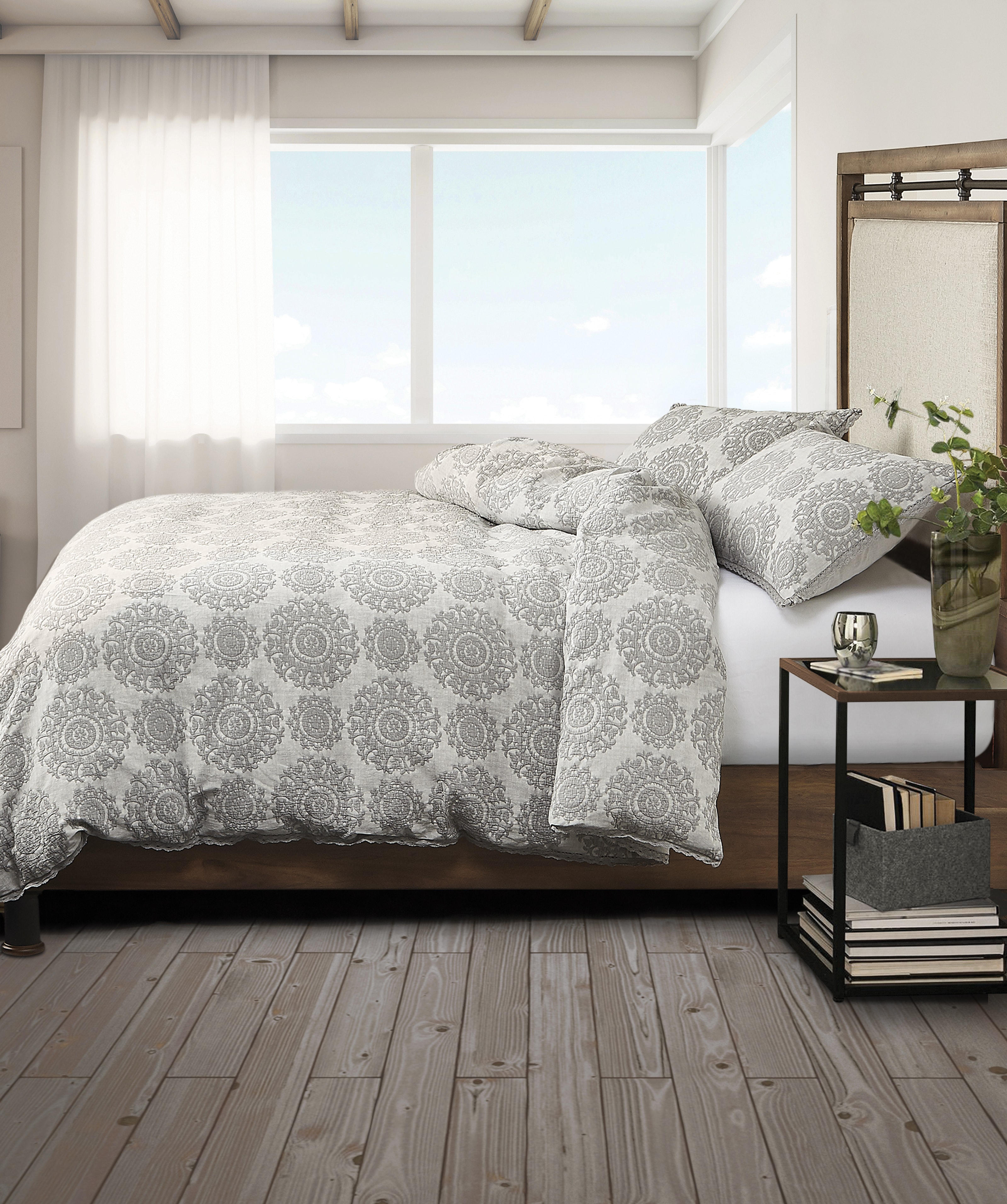 Michael Amini Duvet Set - 3 Piece Queen Set - Gray BCS-QD03-MCKNLY-GRY