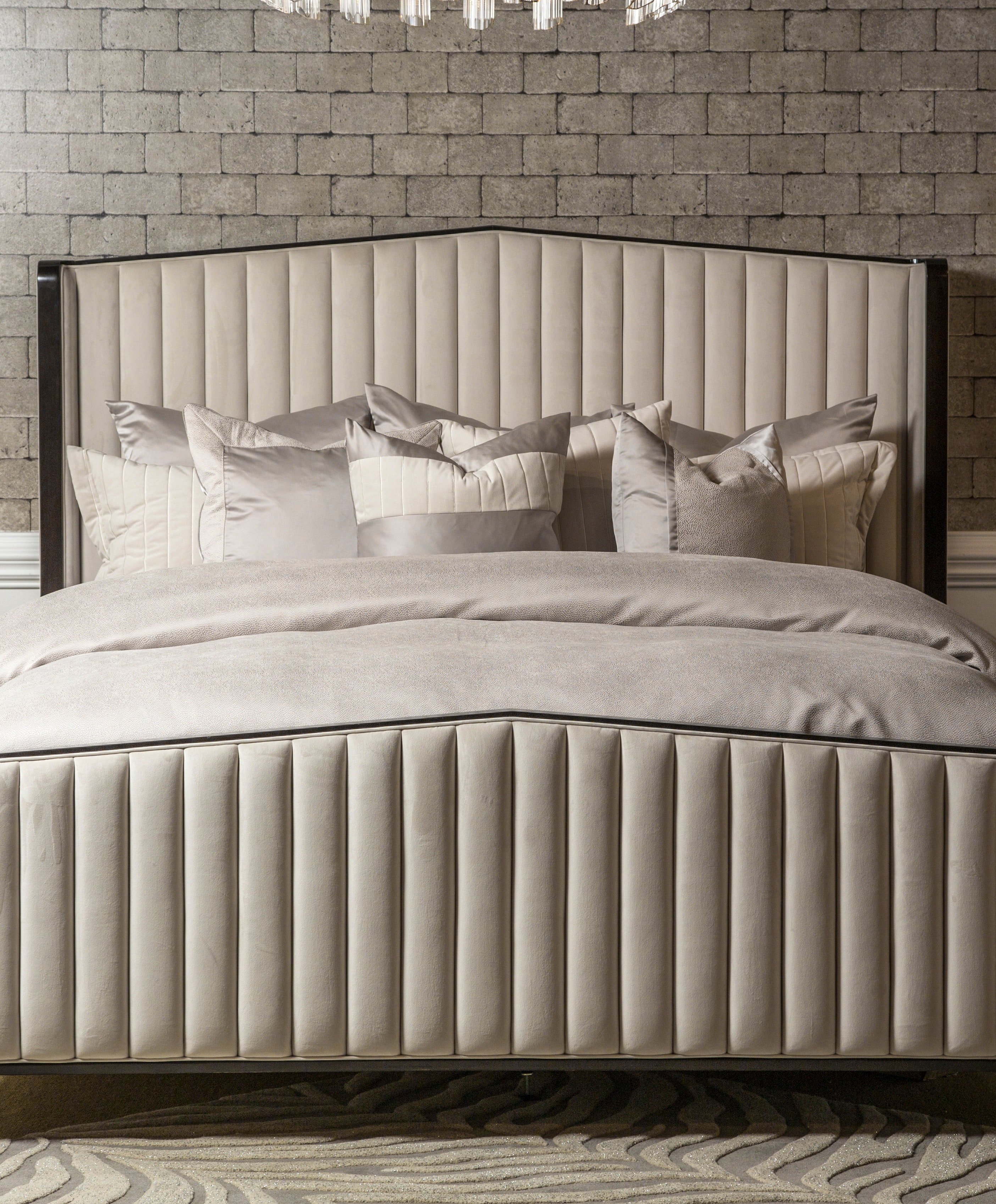 Michael Amini Comforter Set - 10-Piece King - Champagne BCS-KS10-SKYLR-CMP