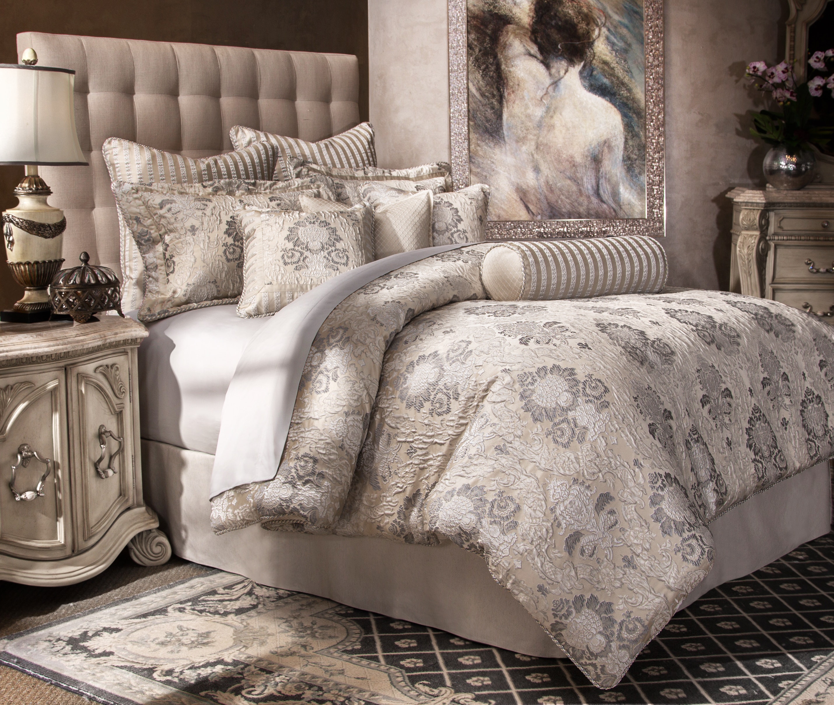 Michael Amini Comforter Set - 10-Piece King - Silver BCS-KS10-SYMRG-SLV