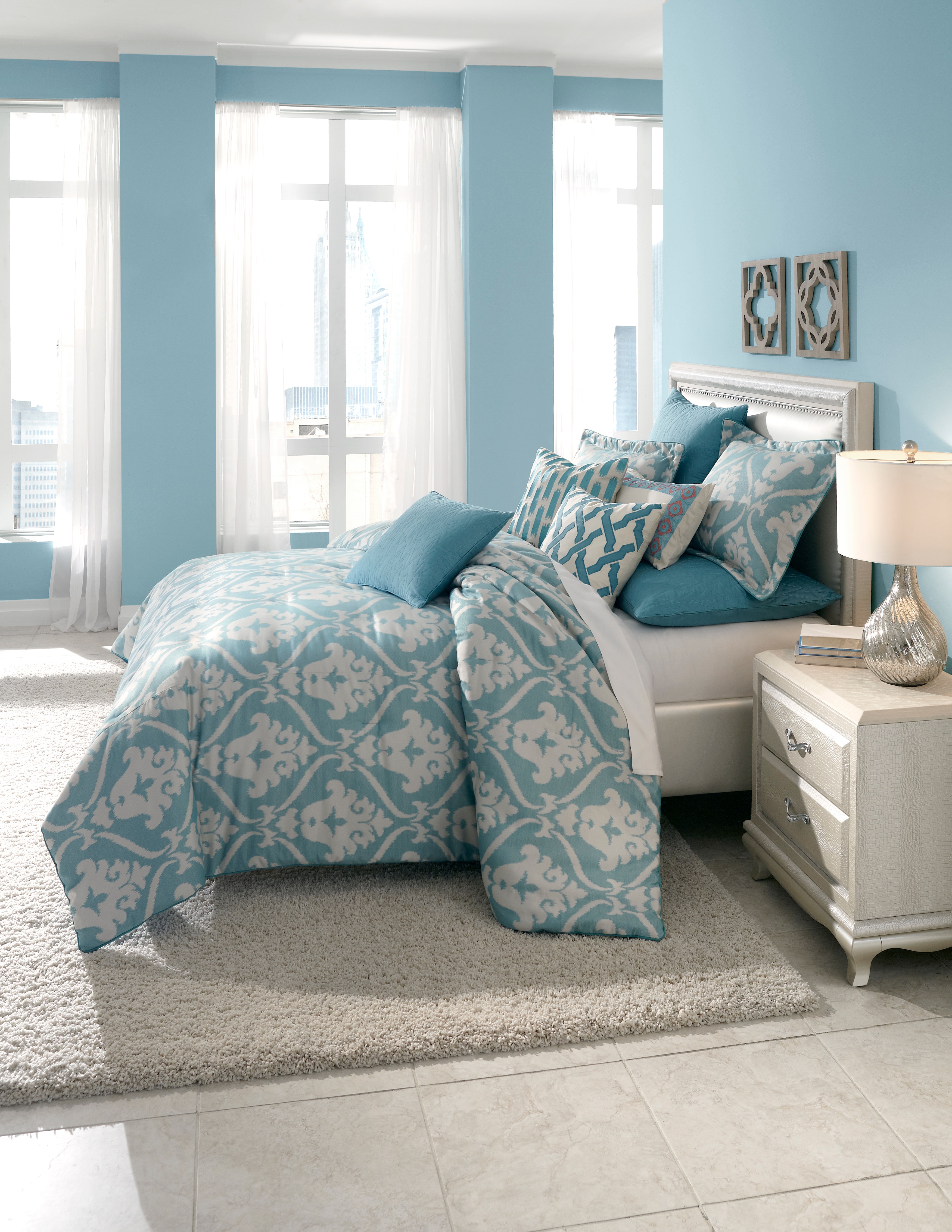 Michael Amini 10 piece King Comforter set - Turquoise BCS-KS10-TUCSON-TUR